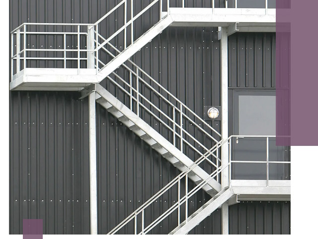 Изготовление и монтаж пожарных лестниц в Саратове быстро и надежно