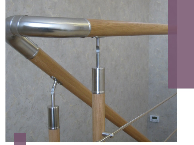 Комбинированные перила на заказ в Саратове — монтаж и производство