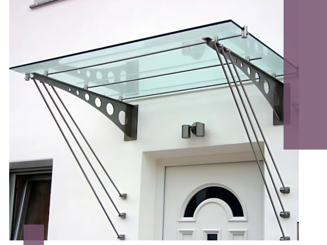 Козырьки над входом под ключ в Саратове — изготовление и монтаж